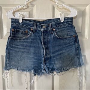 vintage high waisted levi’s shorts